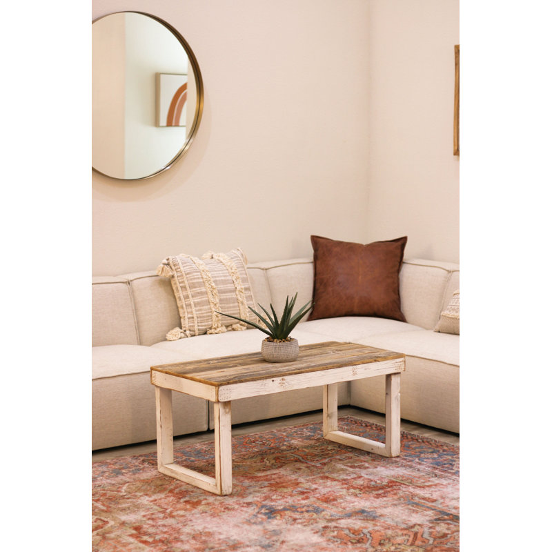 Table basse en bois massif Adaryl