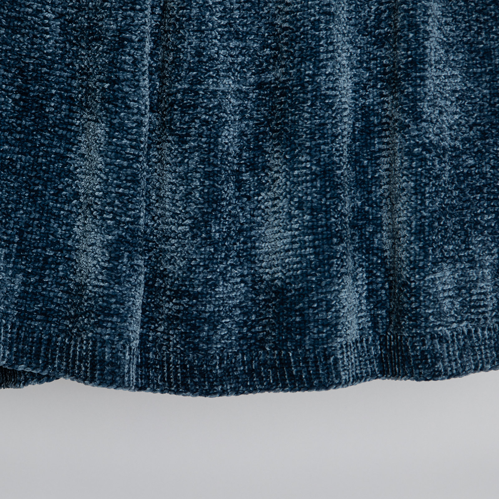 Caspian Knitted Blanket, Navy