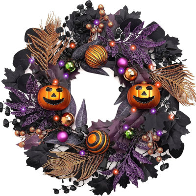 Couronne d'Halloween de 50 cm (19,7 pouces), couronne artificielle lumineuse pour porte d'entrée avec citrouilles sculptées, boules décoratives à paillettes, feuillage violet et noir, décor suspendu effrayant pour mur, fenêtre ou porche