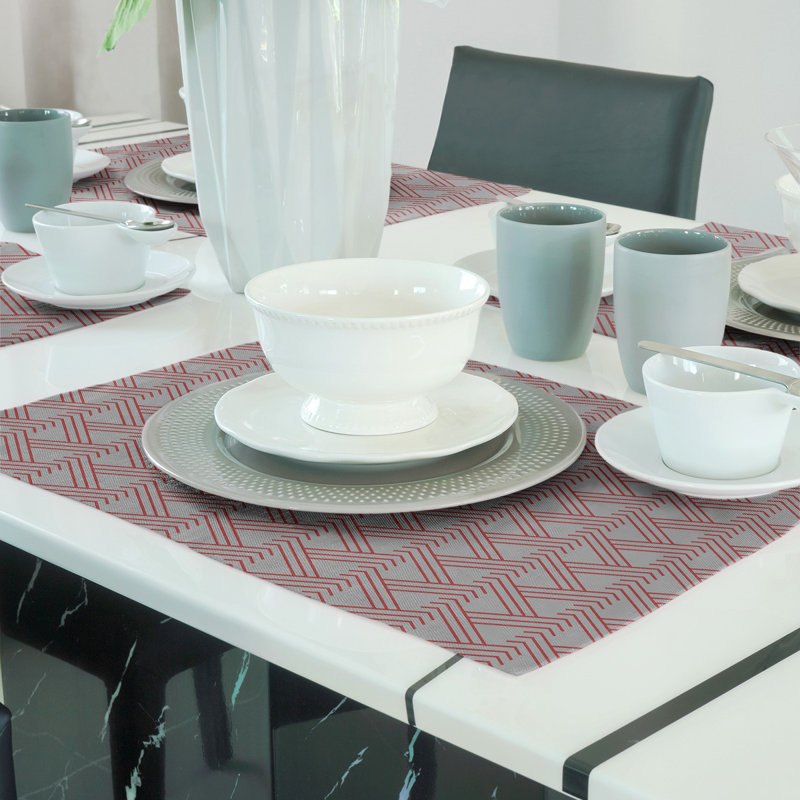 Napperon en coton 18 po classique Zig Zag, Gris/rouge, Polyester