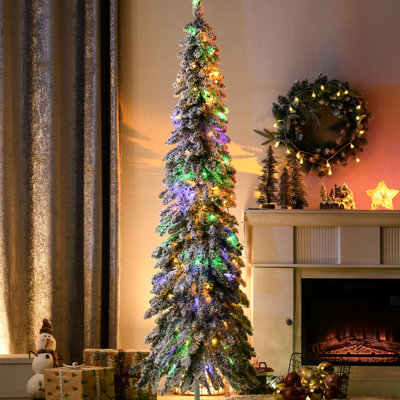 Arbre de Noël de 6 pi avec feuilles floquées et élément ignifuge en forme de Downswept 250 lumières blanches chaudes