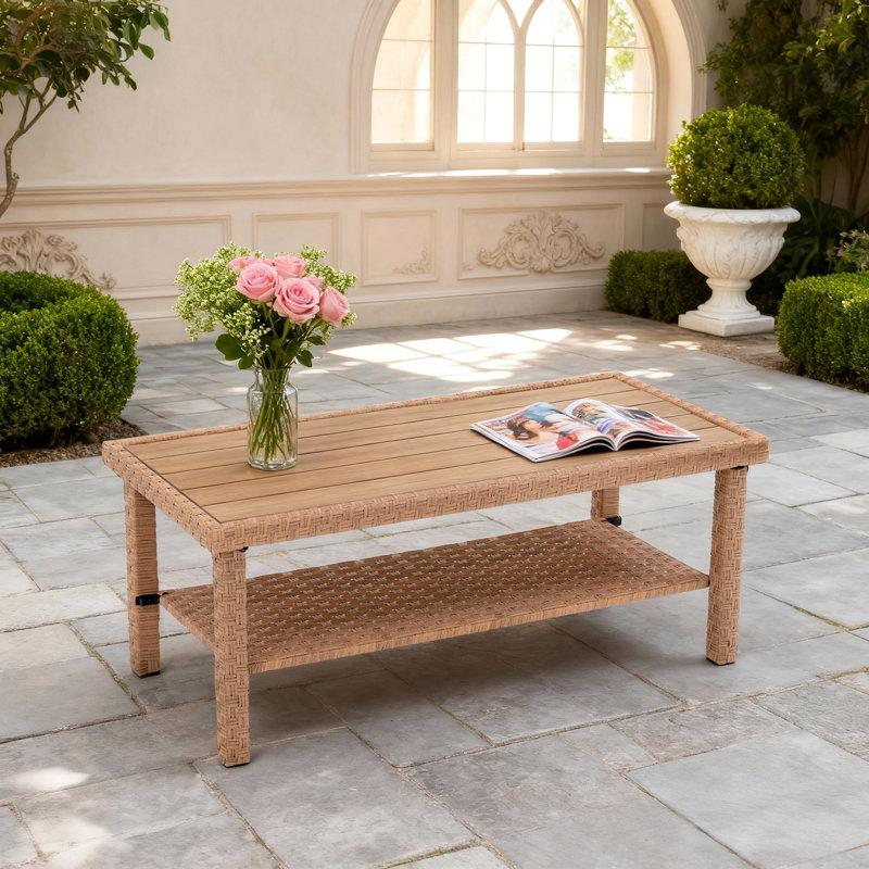 Table basse Concettino de l 43,3 po avec rotin et plateau en bois manufacturé