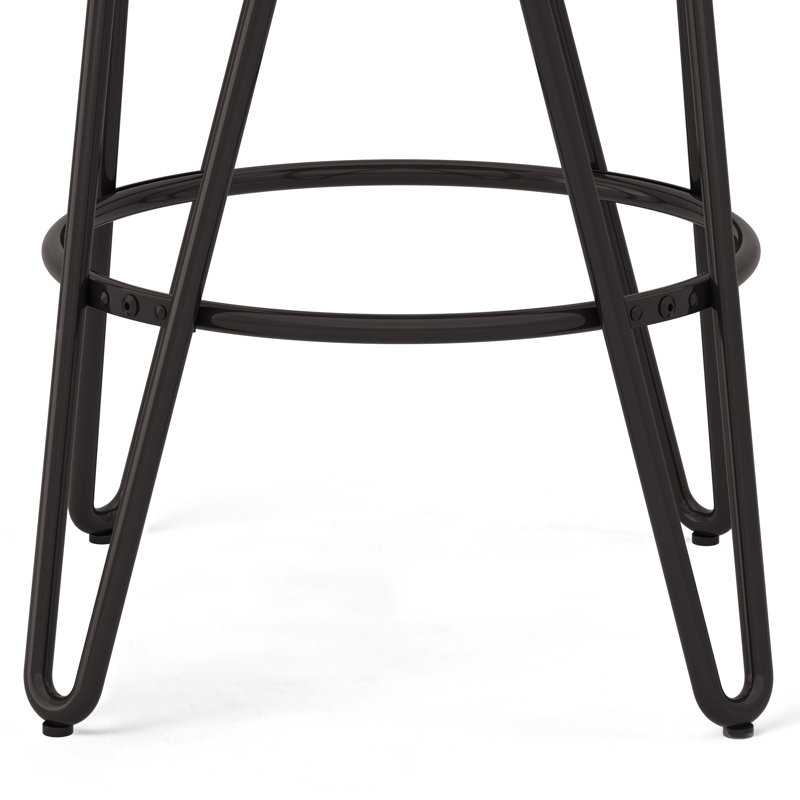 Tabouret industriel en métal avec siège en bois massif, pieds en épingle à cheveux et repose-pieds Simeon, Naturel