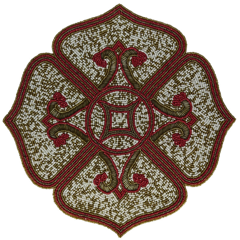 Ensemble de napperons perlés à la main avec motif floral