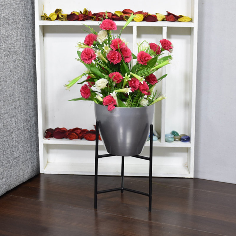 Handmade Metal Pot Planter, Silver