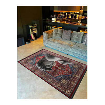 Red Blue Theme Sculpture and Traditional Pattern Vintage Decorative Rug Machine Washable