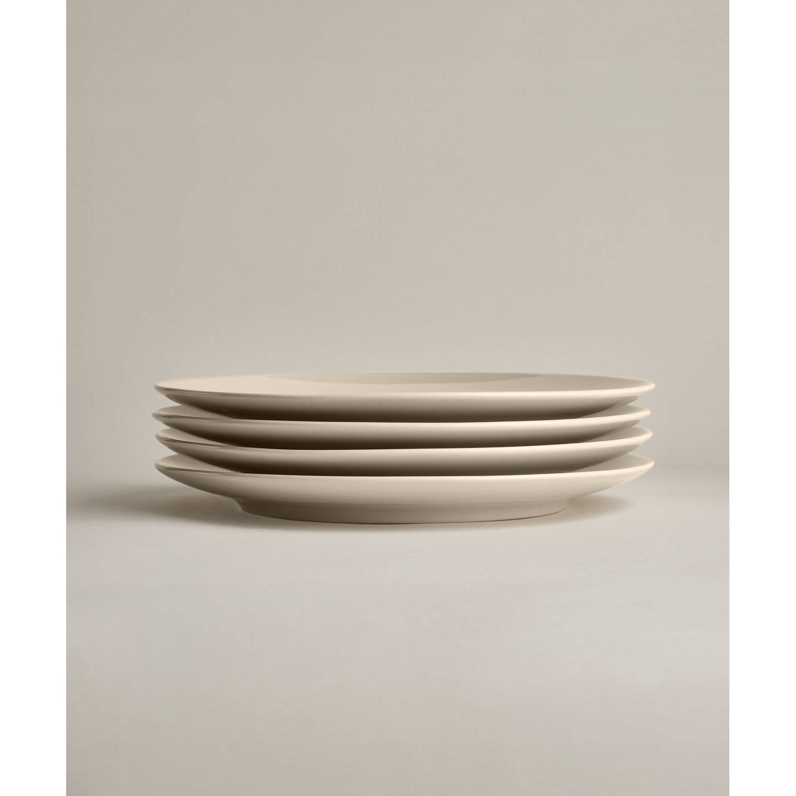 Year & Day Glossy Big Plates, Beige