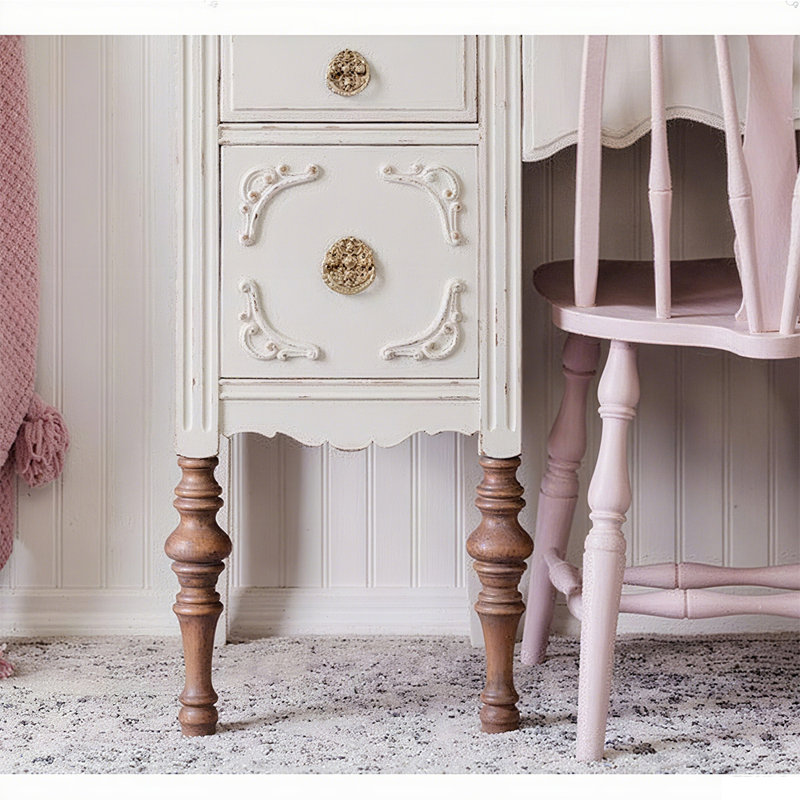 Bureau de luxe sculpté de style français