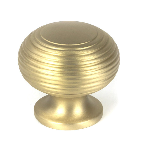 Beehive Cabinet Knob, 1.57" Knob Diameter, Satin Brass
