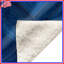 Couvertures bleues à motif de chevrons-123991521