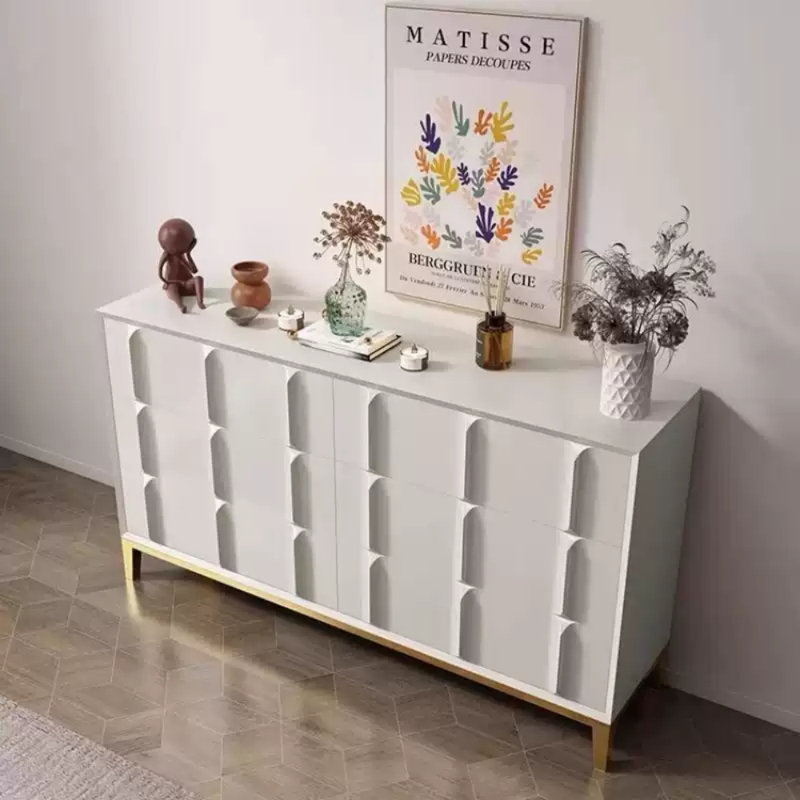 Buffet blanc crème, H 33,46 po x l 47,24 po x P 15,75 po