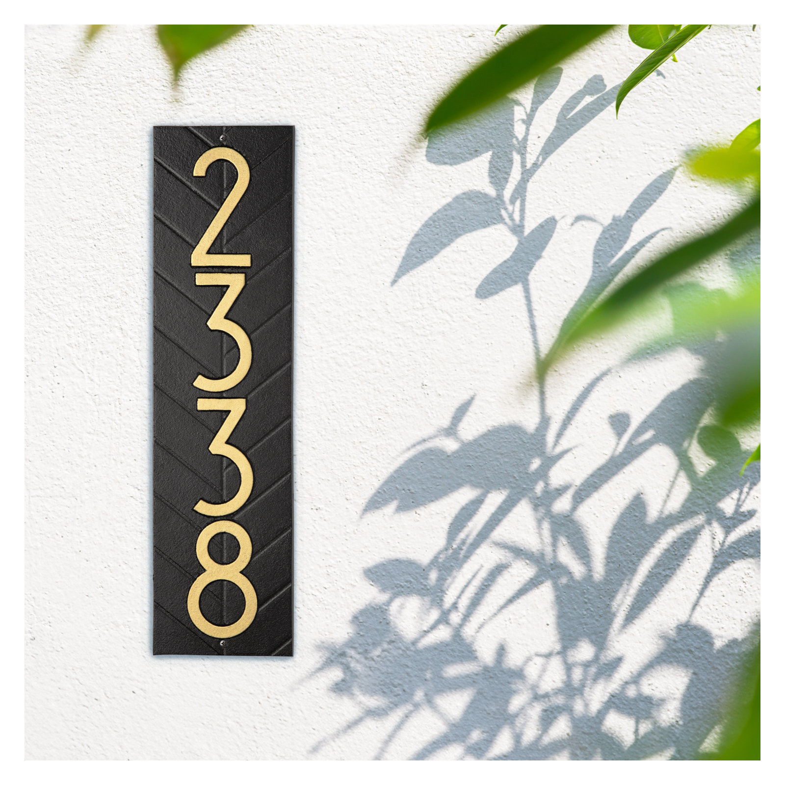 Mid-century Modern Herringbone Vertical Wall Plaque, Black/Gold, Yes