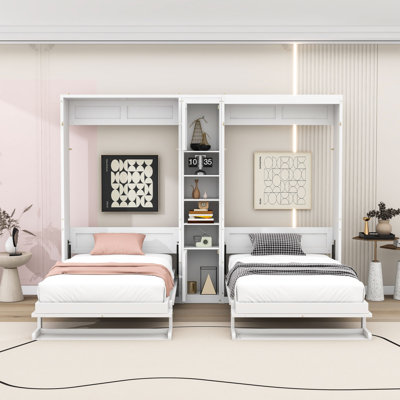 Deux lits simples escamotables avec armoires et tablettes