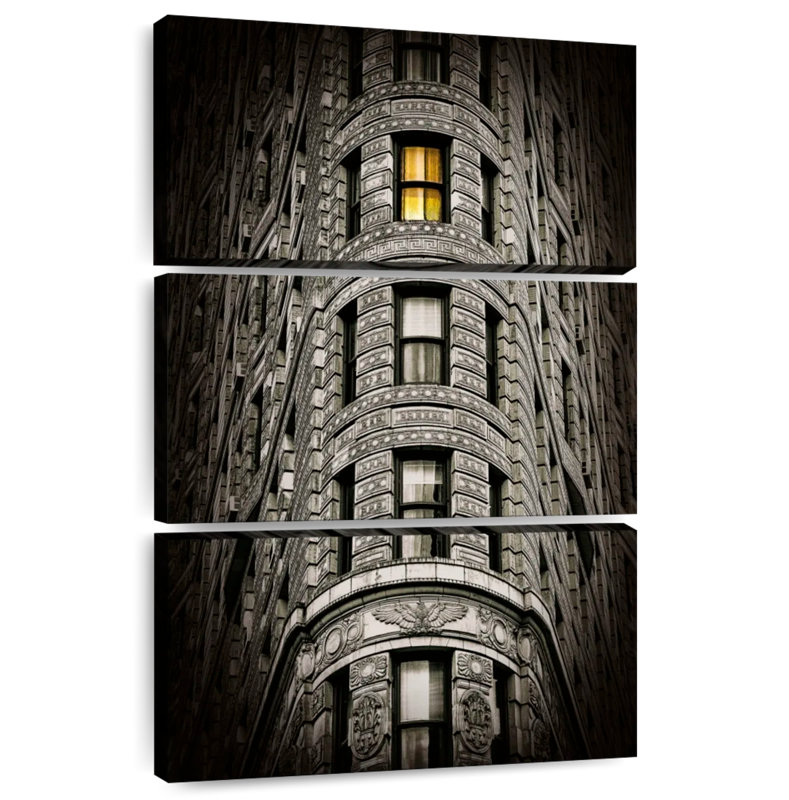 Lilie The Flatiron Building à New York, H 50 po x l 32 po