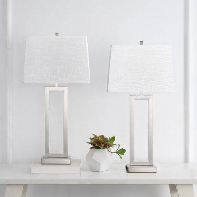 Ensemble de lampes de table en métal 28,5 "avec port USB, ports de type C et prise de courant intégrée (ensemble de 2)