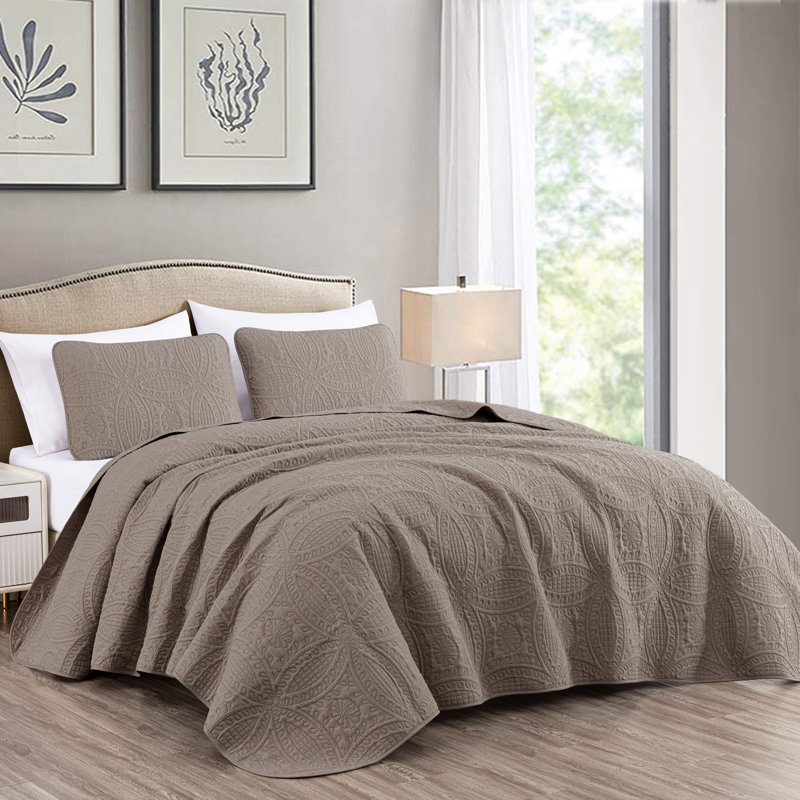 Austin Microfiber Reversible 3-Piece Coverlet / Bedspread Set, King Coverlet / Bedspread + 2 King Shams, Taupe