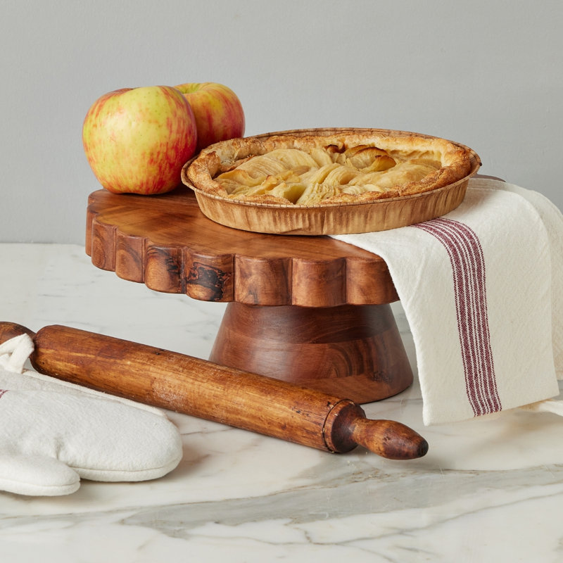 Natural Scalloped Cake Stand