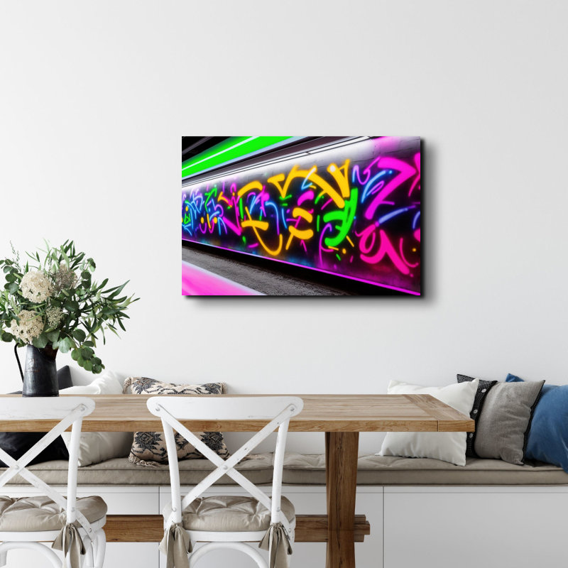 «Subway Neon Graffiti Brighttrain» par Stephen Chambers, impression sur toile tendue, L 18 po x H 15 po