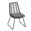 Chaise d'extérieur en gris avec coussins - conception transitionnelle