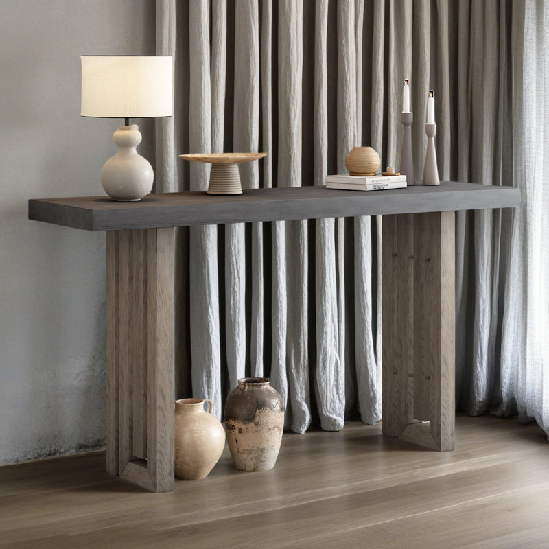 Console en placage de chêne de conception unique avec des formes latérales distinctives, convenant à un vestibule, un couloir, un salon, un vestibule, un couloir
