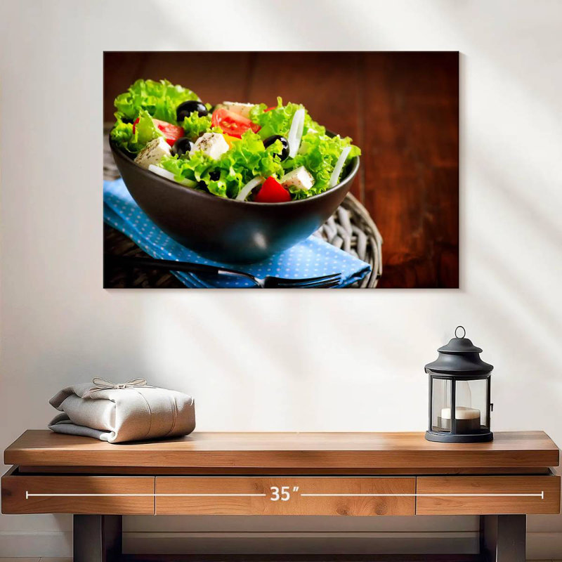Salade grecque, 16" H x 24" W