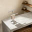 Porte-serviettes double sur pied, en acier inoxydable, pour salle de bain ou comptoir de cuisine, base anti-basculement robuste, finition nickel brossé, installation sans perçage.