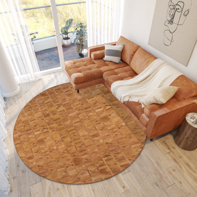Tapis décoratif en similicuir brun à motif mosaïque 1 pi 8 po x 2 pi 6 po