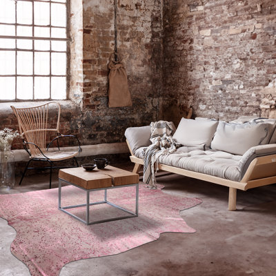 Tapis en cuir de vache rose sur mesure