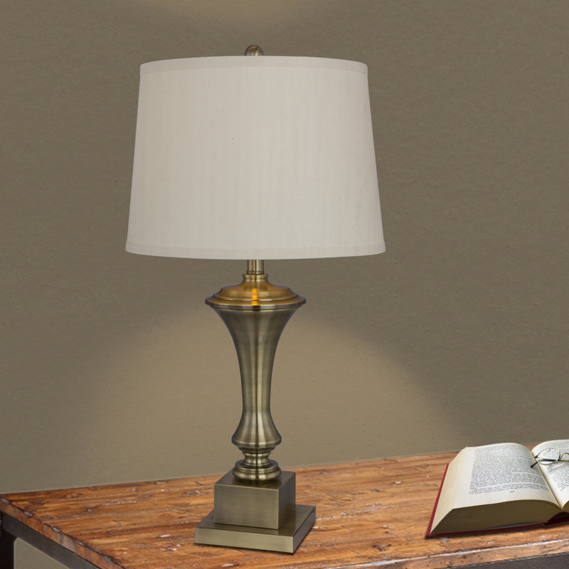 Lampe de table 29 po Emerson