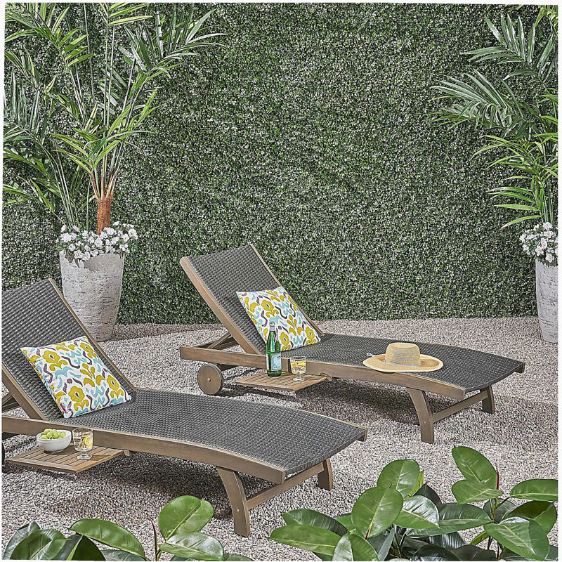 Banzai Chaise Lounge With Pull-out Tray