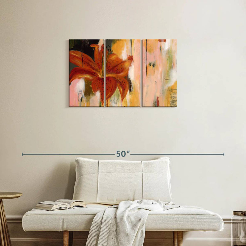 Harnek Stargazing Bloom, 20" H x 33" W