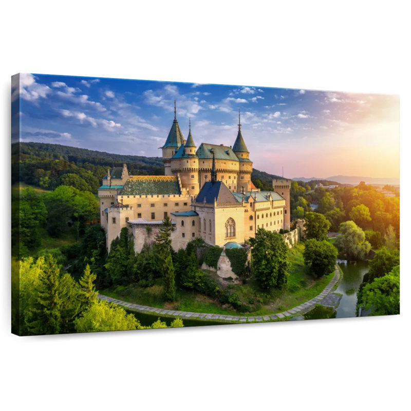 Lilie Majestic Bojnice Castle, 20" H x 30" W