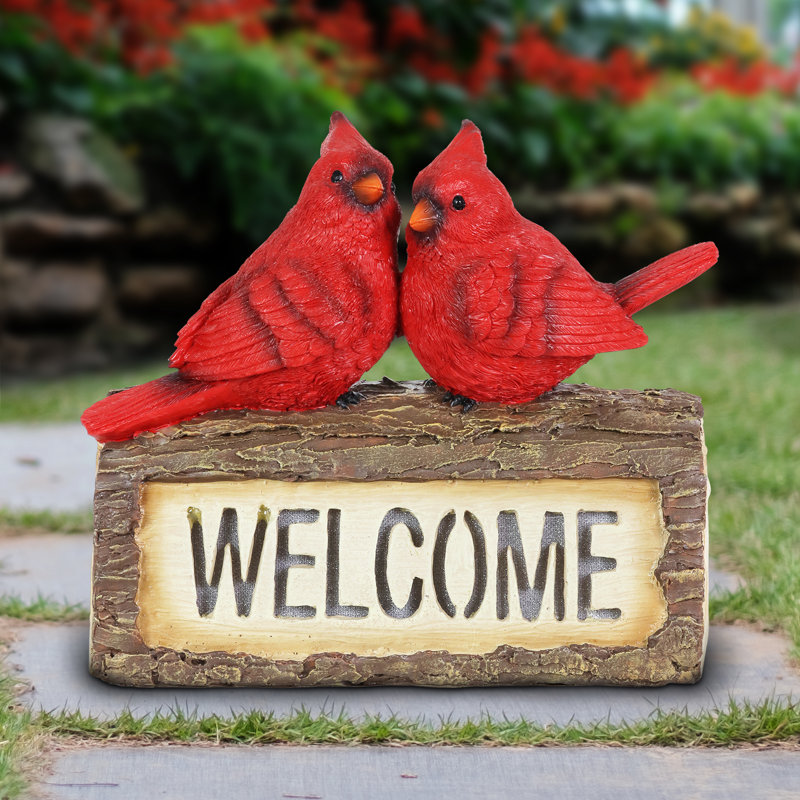 Cardinals solaires Exhart sur la statue de jardin en rondins de bienvenue, 7 pouces de hauteur