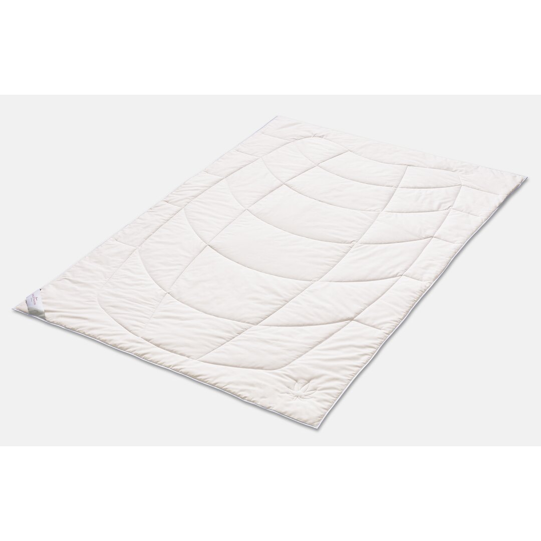 Medium Down Comforter white