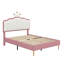 Lit rembourré moelleux avec tête de lit couronne-450190874
