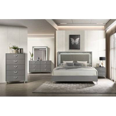 Casandra 5 Piece Bedroom Set King
