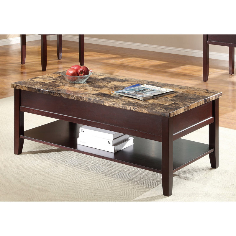 Table basse rectangulaire à plateau relevable avec rangement en bois de cerisier foncé et faux marbre