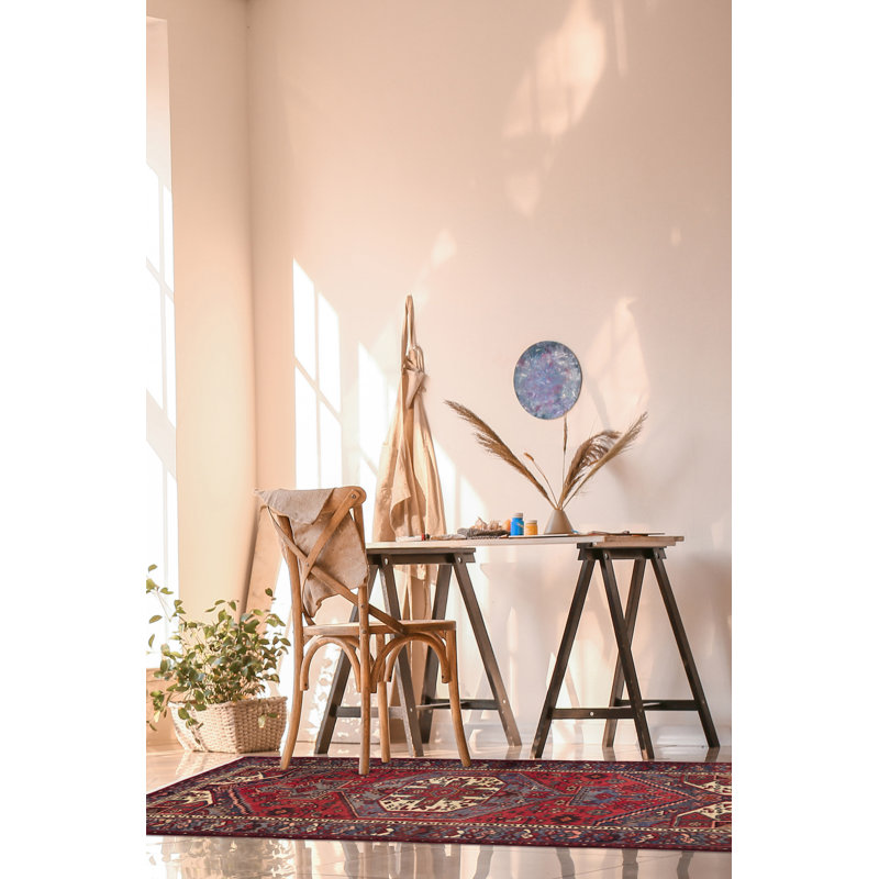 Tapis rouge Anadol 3 pi 3 po x 6 pi 4 po
