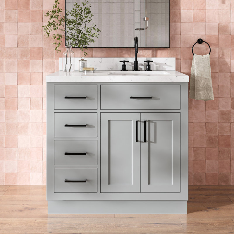 Meuble-lavabo simple en bois massif 36 po Tidworth avec plateau en quartz Carrara de 1,5 po, Oui, Forme rectangulaire, Gris