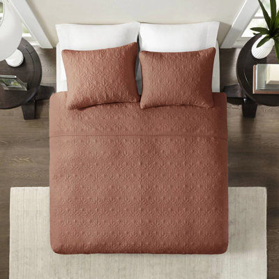 Clay Red King 3 Piece Reversible Bedspread - Oversized With Artistic Quilting Softness, Pre-Washed Cotton Filling For Comfort, & Two Shams, Machine Washable Exquisite Style,