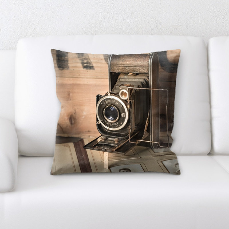 Marilyn Square Pillow Cover & Insert