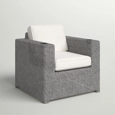 Chaise de patio entièrement assemblée avec coussins