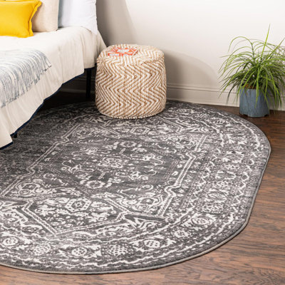 Iconia Oriental Indoor Rug