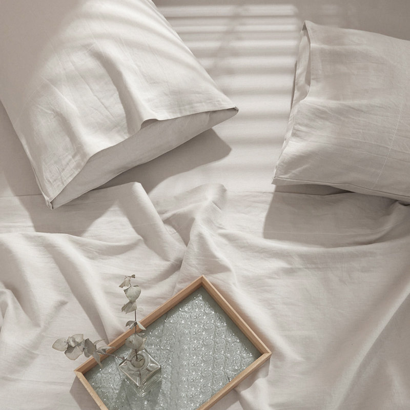 Ensemble de draps 100% lin français Lived in Look, Ensemble de draps pour grand lit avec 2 taies d'or