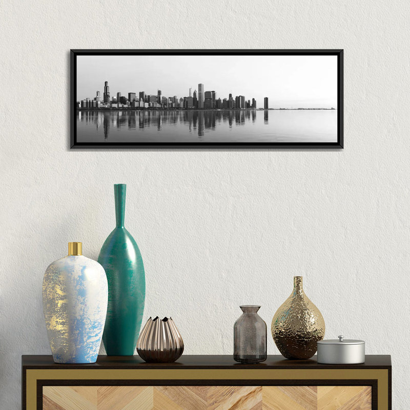 «Chicago Panoramic Skyline Cityscape», reproduction de photo sur toile, H 12 po x l 36 po x P 1,5 po, Noir / blanc