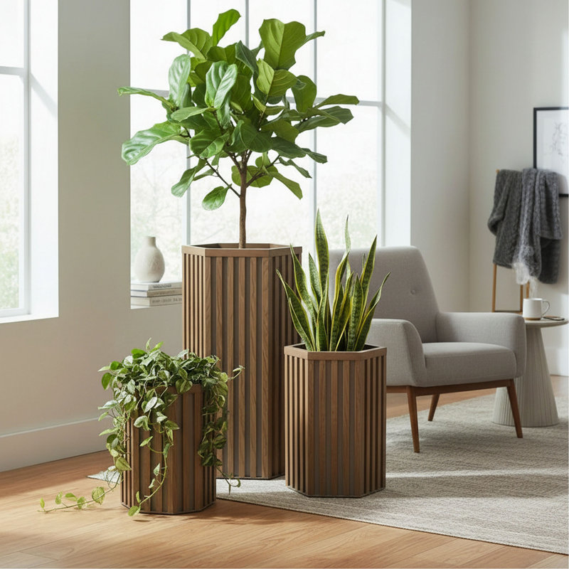 Jardinière à colonne hexagonale SM, Chestnut, 16.25" H x 10.5" W x 9.13" D