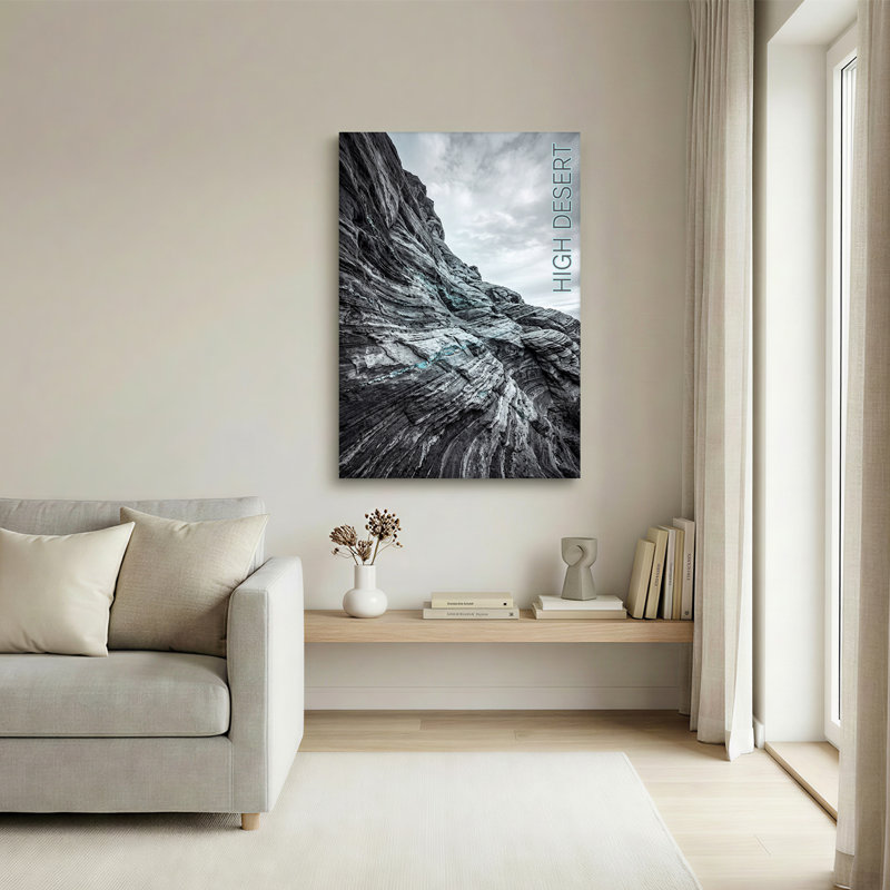 Art mural sur toile Striated Rock Cliff In High Desert, H 30 po x l 20 po