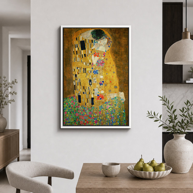 Célèbre œuvre d'art «The Kiss» par Gustav Klimt, H 24 po x l 16 po, Reproduction avec cadre flottant, Blanc