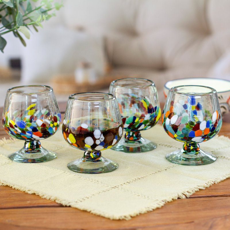 Ensemble de 4 verres à pied en verre faits à la main Brayden Studio®