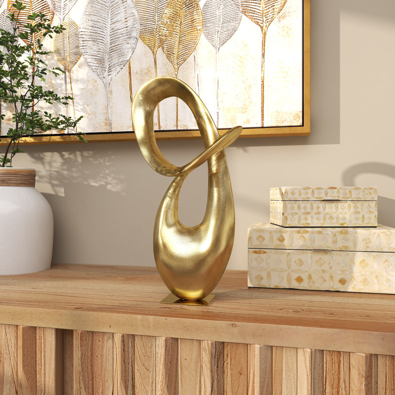 Sculpture abstraite moderne en aluminium massif Berdeen, H 17,45 po x l 9,55 po x P 5,1 po, Doré